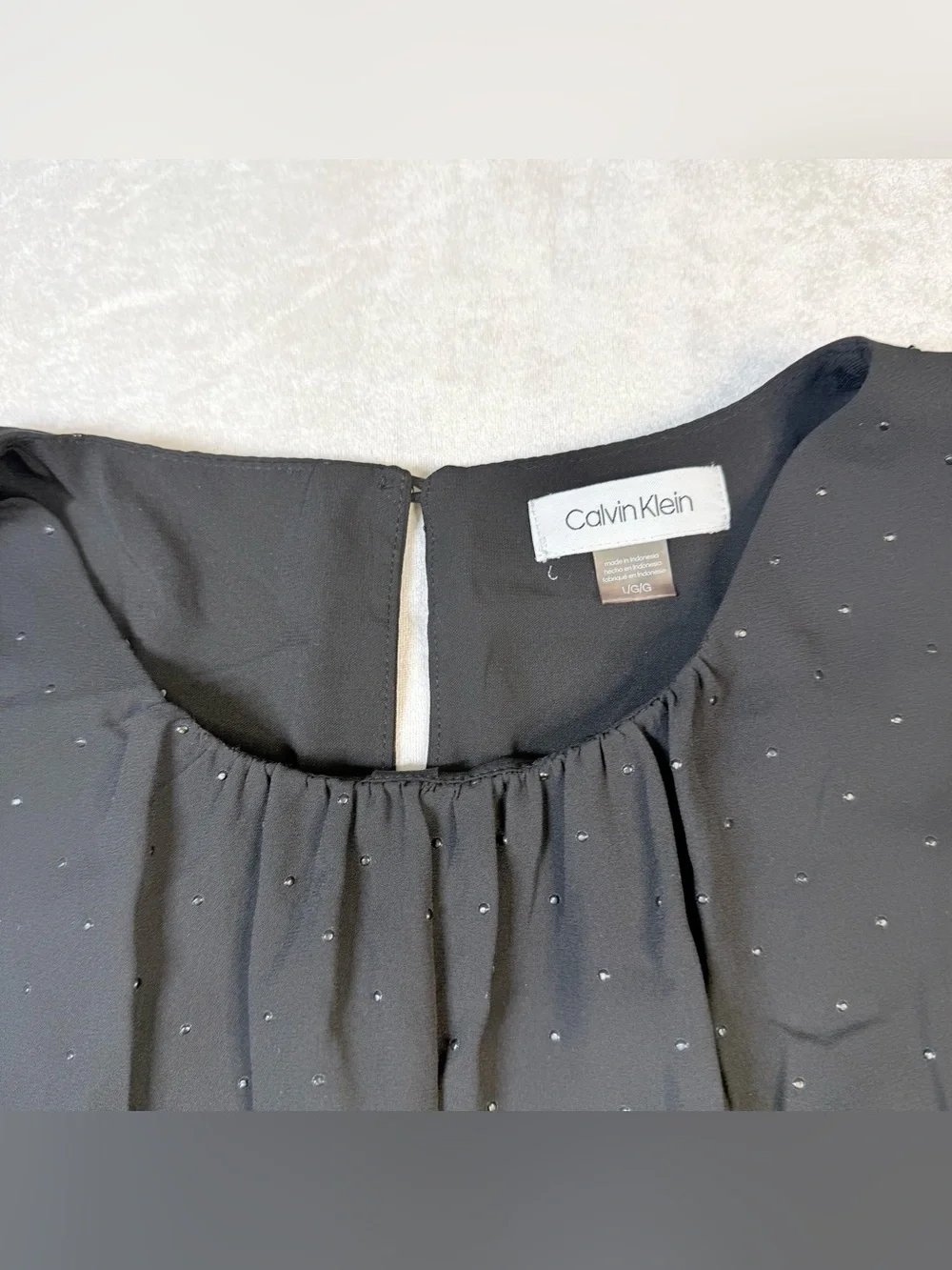 Calvin Klein Black Sleeveless Dot-Textured Camisole - Picture 2 of 3